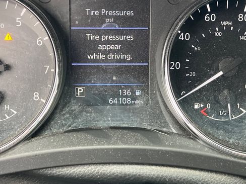 Used 2020 Nissan Rogue SV image 22