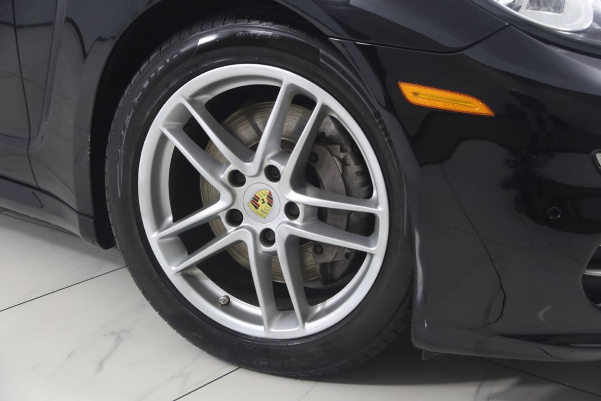 Used 2016 Porsche Panamera 4 Edition AWD/4WD image 19