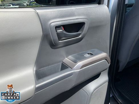 Used 2023 Toyota Tacoma SR5 RWD image 32