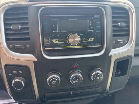 Used 2013 RAM 1500 Classic SLT w/ Premium Display Pkg image 18