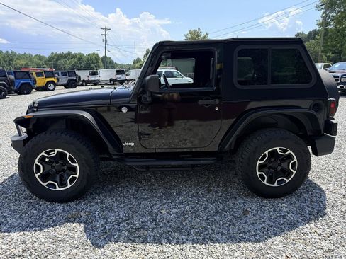 Used 2014 Jeep Wrangler Sport w/ Quick Order Package 23S AWD/4WD image 6