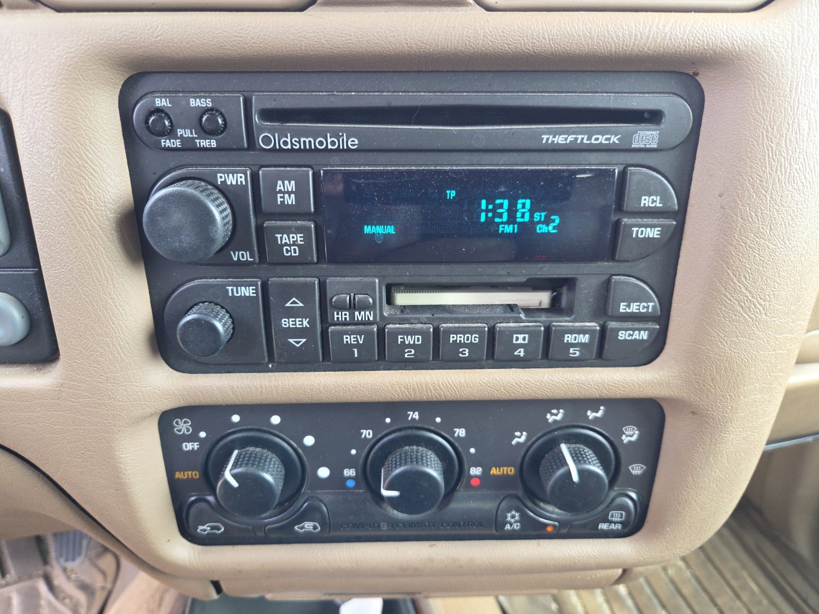 Used 1999 Oldsmobile Bravada AWD w/ Convenience Pkg I image 20