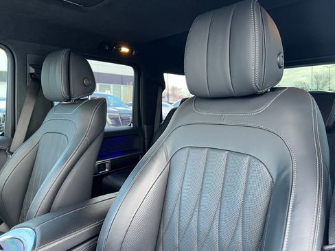 Used 2023 Mercedes-Benz G 550 image 13