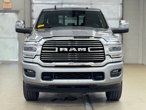 Used 2024 RAM 2500 Laramie AWD/4WD image 2