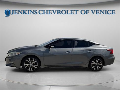 Used 2018 Nissan Maxima 3.5 SV image 10