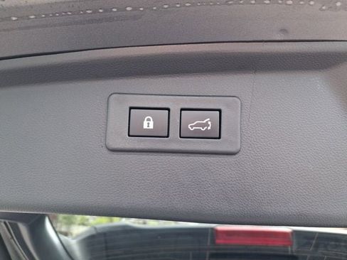 Used 2023 Subaru Outback Touring XT AWD/4WD image 15