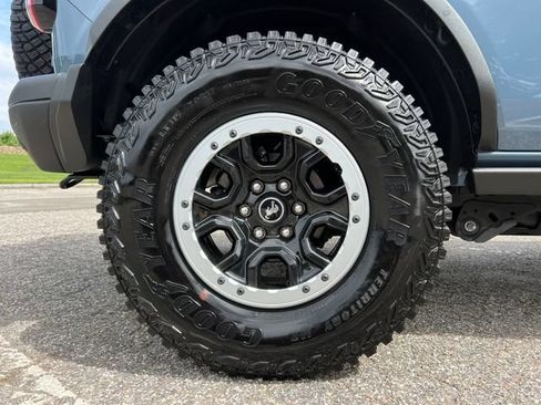 Used 2024 Ford Bronco Badlands AWD/4WD image 14