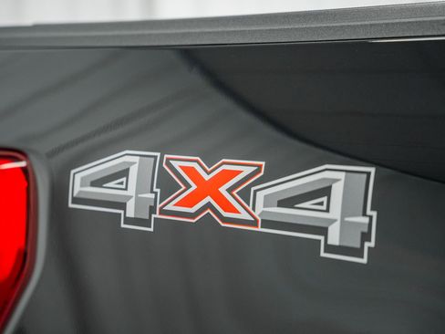 Certified 2022 Ford F150 Lariat w/ Equipment Group 502A High image 18