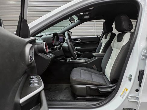 Used 2024 Chevrolet Trax RS w/ Driver Confidence Package FWD image 14