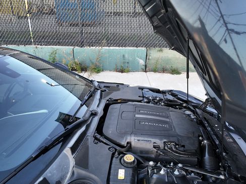 Used 2016 Jaguar F-TYPE S image 14