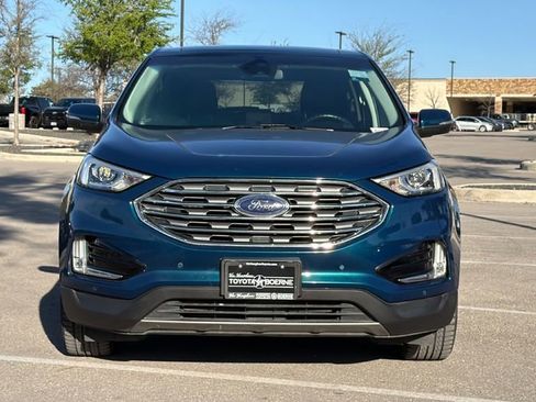 Used 2020 Ford Edge Titanium image 2