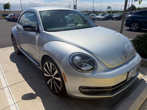 Used 2012 Volkswagen Beetle Turbo FWD image 5