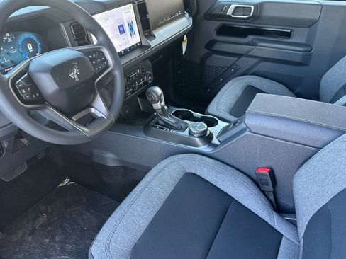New 2026 Ford Bronco 2-Door AWD/4WD image 10