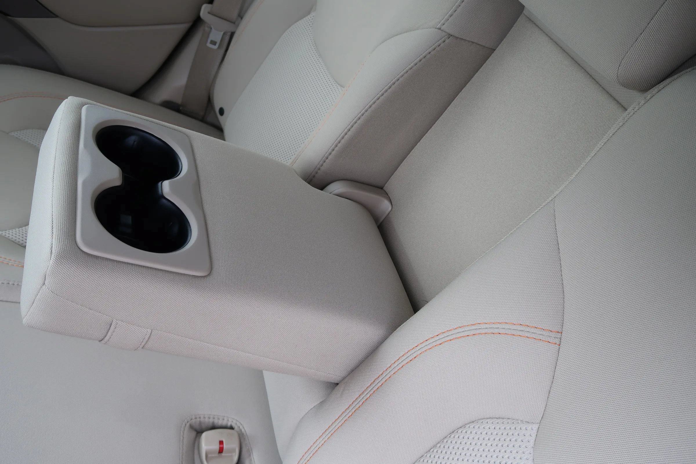 Used 2019 Jeep Cherokee Latitude w/ Popular Appearance Group FWD image 42