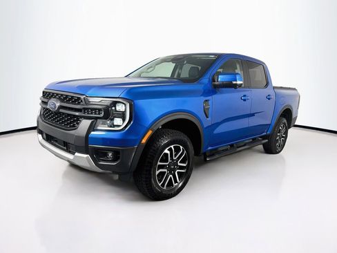 Used 2025 Ford Ranger Lariat w/ FX4 Off-Road Package AWD/4WD image 3