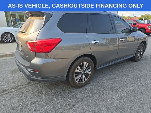 Used 2018 Nissan Pathfinder S image 6