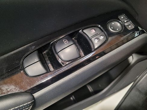 Used 2023 Nissan Altima 2.5 SV FWD image 27