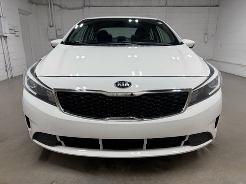 Used 2018 Kia Forte LX w/ LX Rear Camera Package FWD image 2
