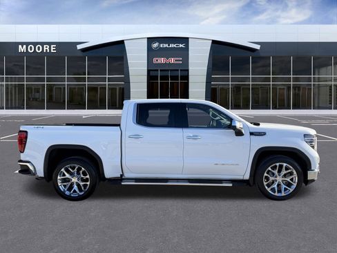 Used 2022 GMC Sierra 1500 SLT w/ SLT Premium Plus Package image 2