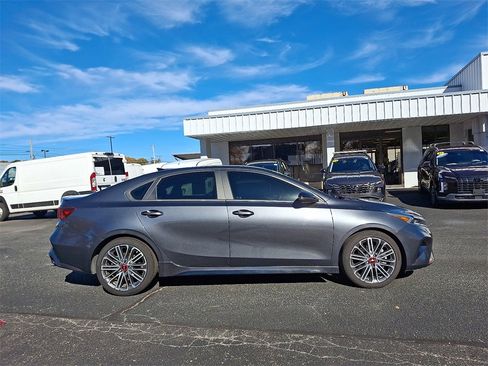 Used 2022 Kia Forte GT w/ GT Technology Package image 7