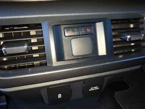 Used 2023 Ford F150 Lariat w/ Equipment Group 502A High AWD/4WD image 18