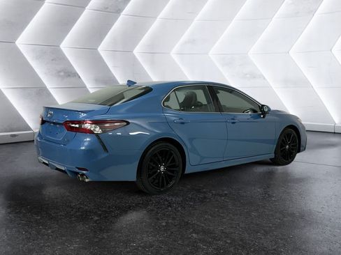 Used 2024 Toyota Camry XSE FWD image 4