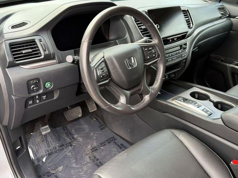 Used 2025 Honda Ridgeline RTL image 4