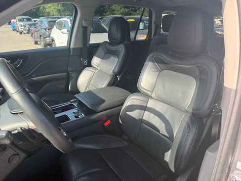 Used 2025 Lincoln Aviator Reserve w/ Equipment Group 201A AWD/4WD image 25