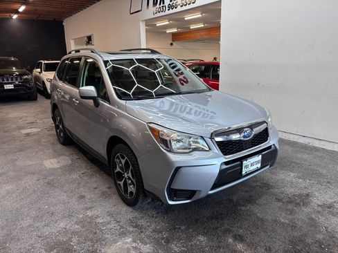 Used 2016 Subaru Forester 2.0XT Premium w/ Popular Package #2 AWD/4WD image 2