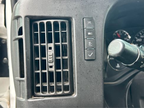 Used 2015 GMC Savana 3500 3500 Van 139 image 13