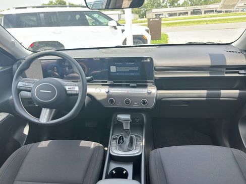 New 2026 Hyundai Kona SE AWD/4WD image 11