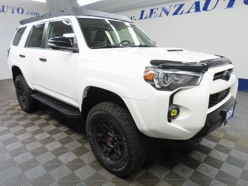 Used 2021 Toyota 4Runner Venture image 3
