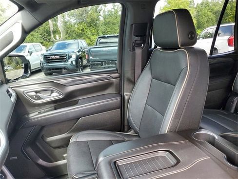 Used 2022 GMC Yukon SLT w/ SLT Premium Package image 33
