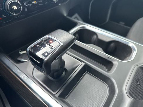 Used 2022 Chevrolet Silverado 1500 RST image 24