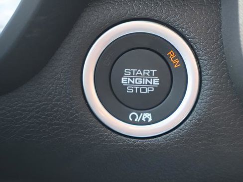 New 2026 RAM 1500 Express AWD/4WD image 19