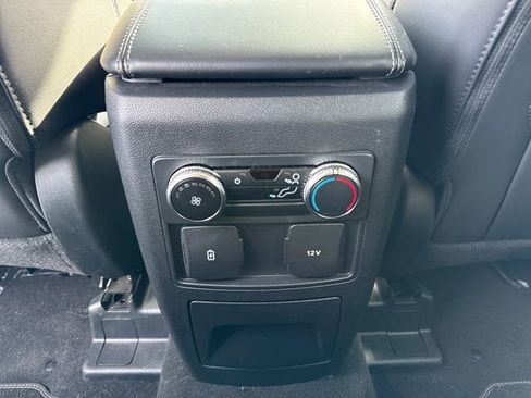 Used 2023 Ford Explorer XLT w/ Equipment Group 202A AWD/4WD image 23