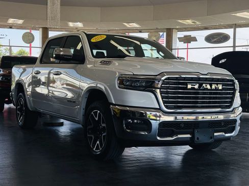 Used 2026 RAM 1500 Laramie AWD/4WD image 4