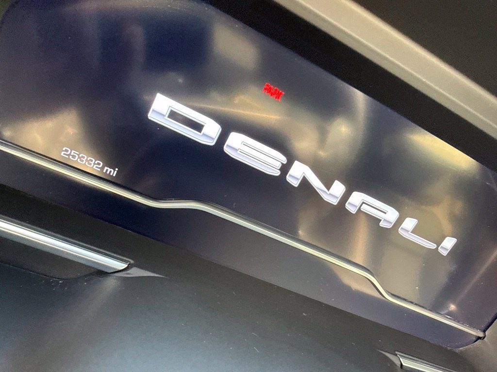 Used 2023 GMC Sierra 1500 Denali w/ Denali Reserve Package AWD/4WD image 11