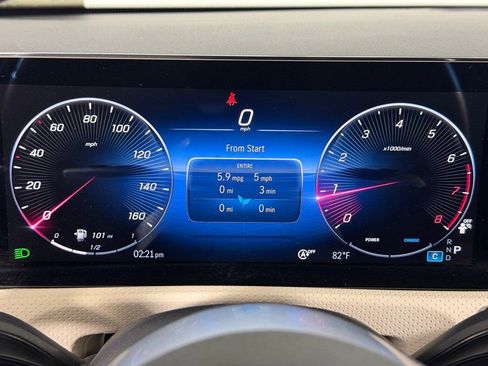 Used 2025 Mercedes-Benz CLA 250 image 12