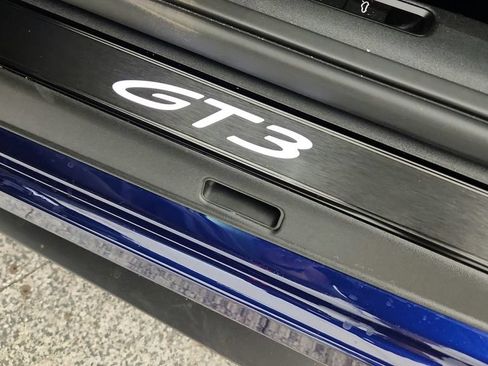 Used 2024 Porsche 911 GT3 RWD image 31