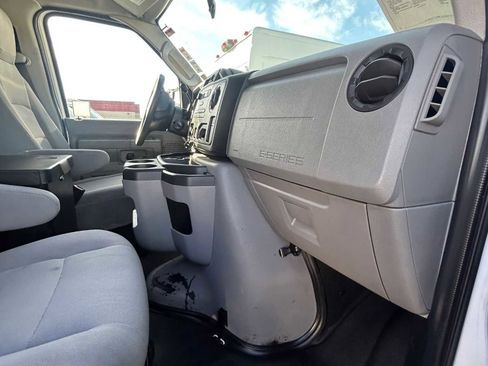 Used 2013 Ford E-150 and Econoline 150 w/ PWR Group image 10