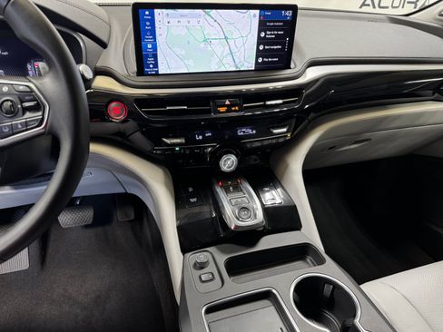 Certified 2026 Acura MDX FWD w/ Technology Package image 30