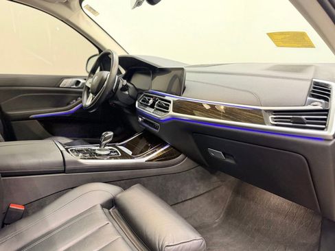 Used 2020 BMW X7 xDrive40i w/ Cold Weather Package AWD/4WD image 19