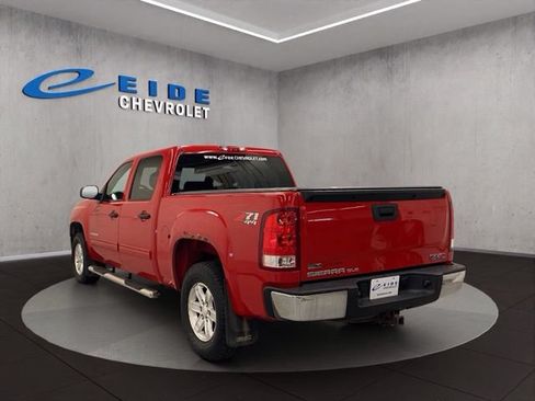 Used 2011 GMC Sierra 1500 SLE w/ Power Tech Package AWD/4WD image 11