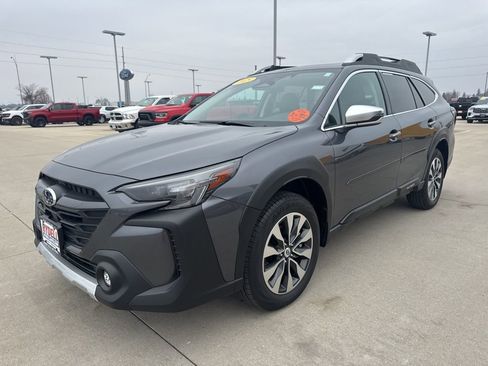 Used 2025 Subaru Outback Touring image 25