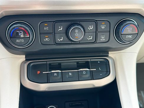 Used 2021 GMC Acadia Denali w/ Denali Technology Package FWD image 33