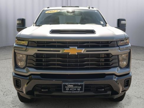 Used 2024 Chevrolet Silverado 2500 Custom w/ Custom Value Package AWD/4WD image 12