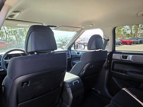 New 2026 Hyundai Santa Fe SE image 17