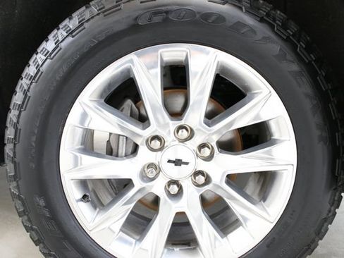 Used 2019 Chevrolet Silverado 1500 LTZ w/ LTZ Plus Package AWD/4WD image 35