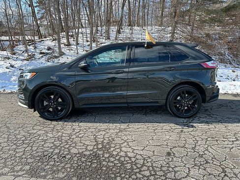 Certified 2022 Ford Edge ST w/ Equipment Group 401A image 4